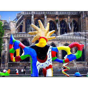 Sculptures de Niki de Saint Phalle de la fontaine Stravinsky