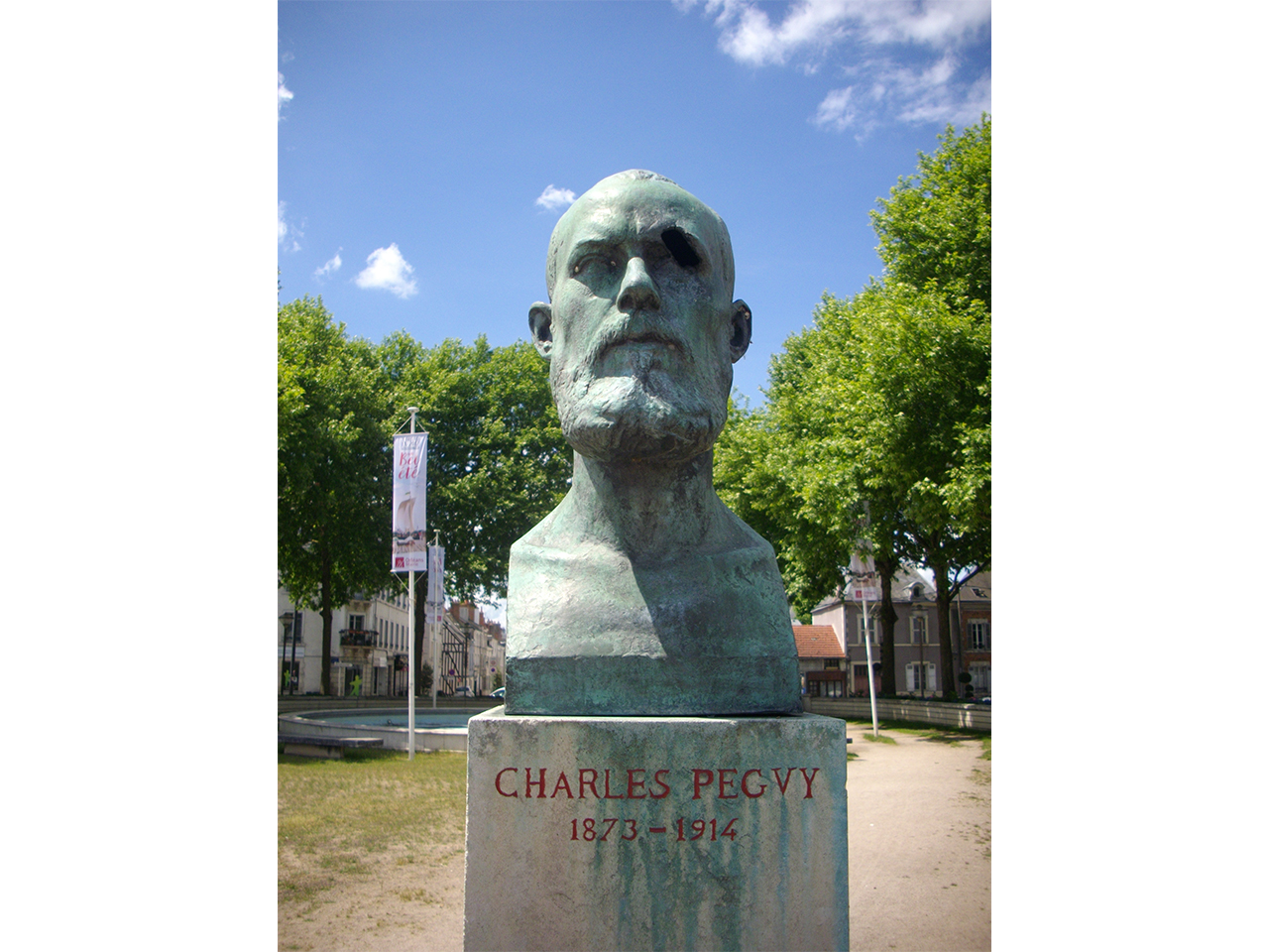 Buste sculpté de Charles Péguy