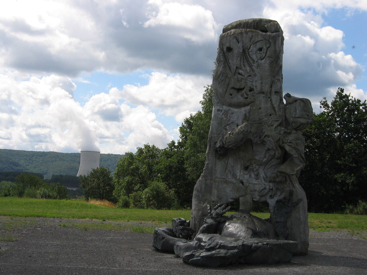 Visage de Prométhée par l'artiste Paul Rebeyrolle