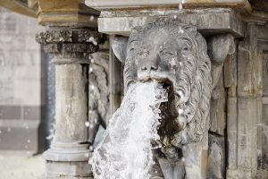 fontaine à gueule de lion