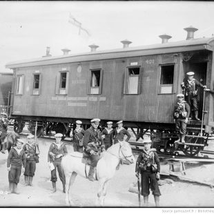 photo d'officiers anglais et marins à Soroka