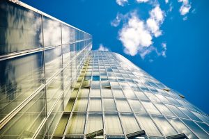 reflets sur une facade