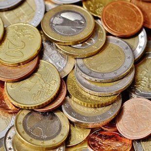 Photographie de pièces de monnaie en vrac