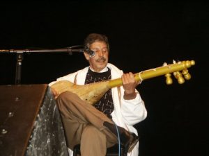 Photographie de Mohamed Rouicha en concert
