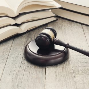 marteau de tribunal