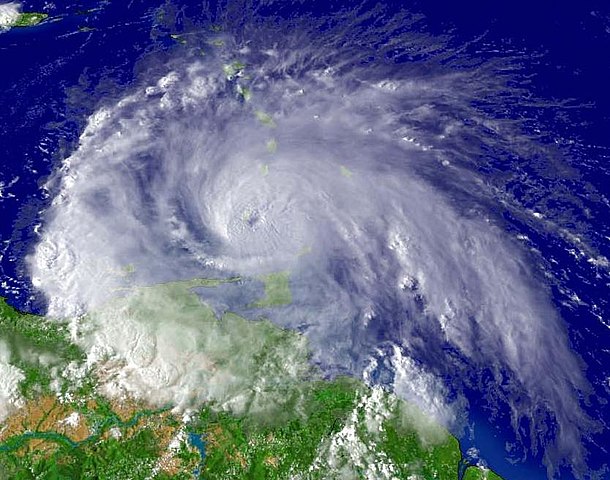 photographie satellite d'un ouragan