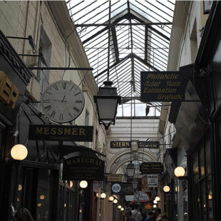 Passage des Panoramas situé dans le deuxième arrondissement de Paris