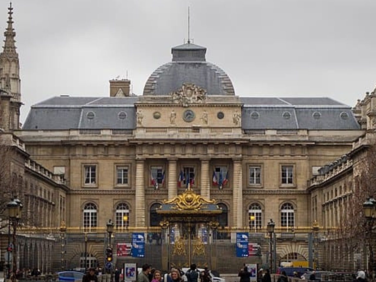 Photo de la Cour du Palais de justice de Paris