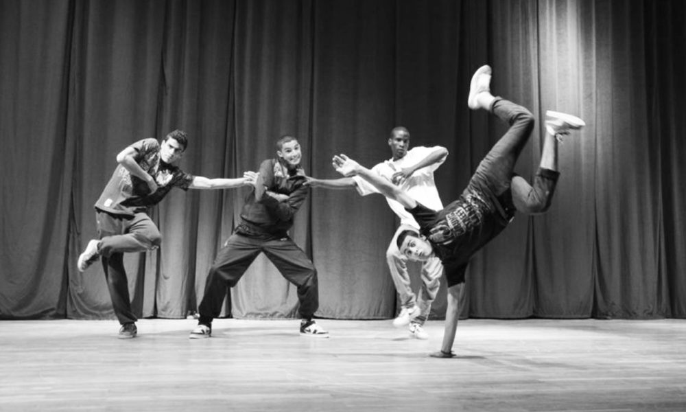 Jeunes danseurs de Laghouat Algerie