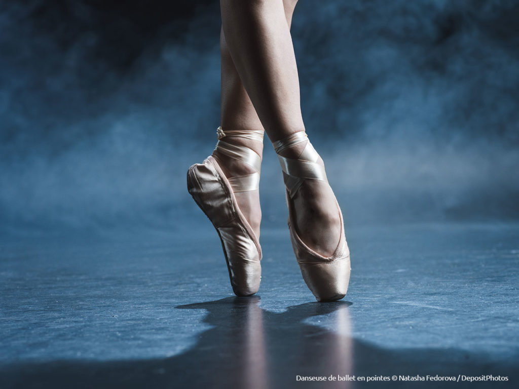 Danseuse de ballet en pointes